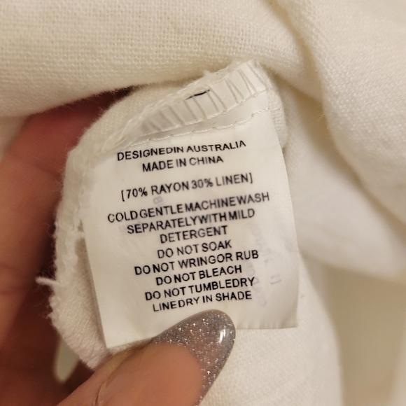 White Tunic - Picture 7 of 7